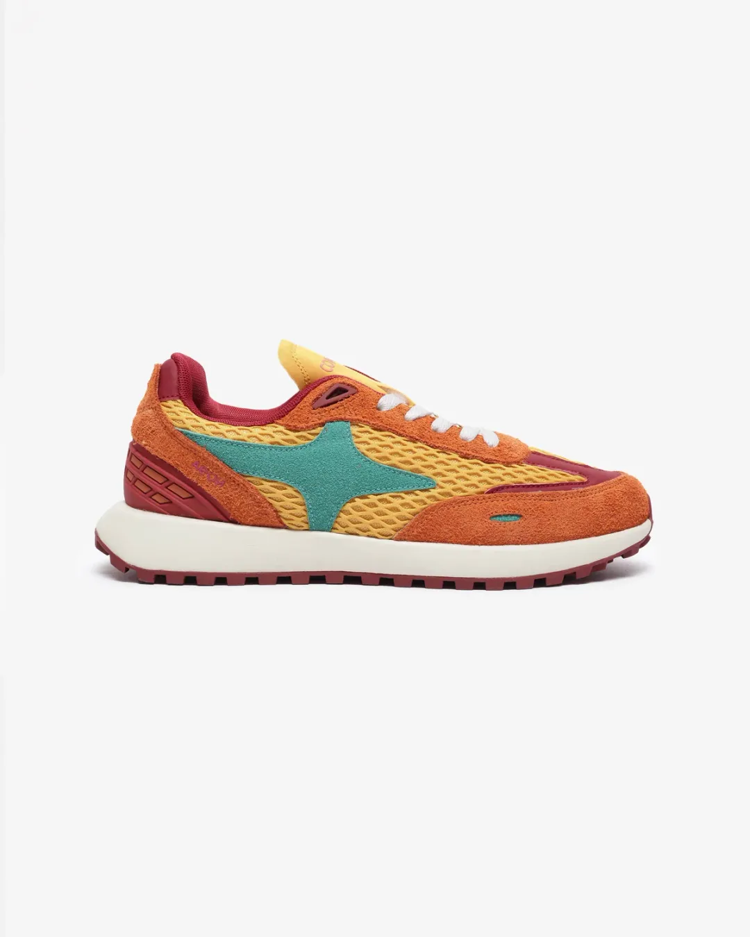 Post #3: AEON V2 · MANGO CHILLI 🌶️
Loud on purpose. The Aeon V2 in Mango Chilli, for days that need a little extra.