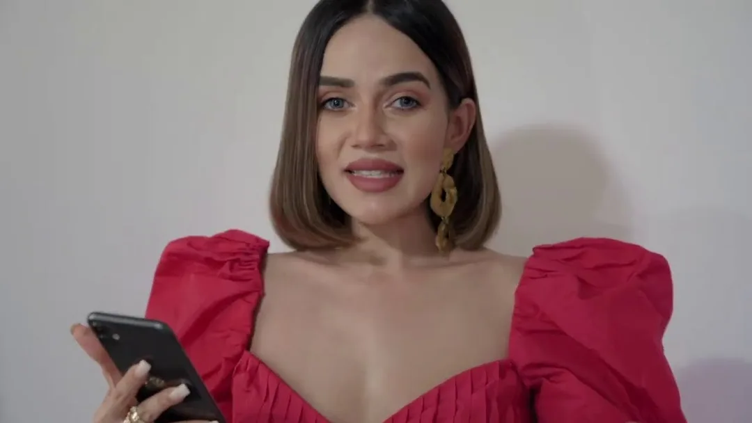 Post #1: The STYLE Challenge With Komal
A BIG shoutout to my very fashionable friends who took out time to send me these challen