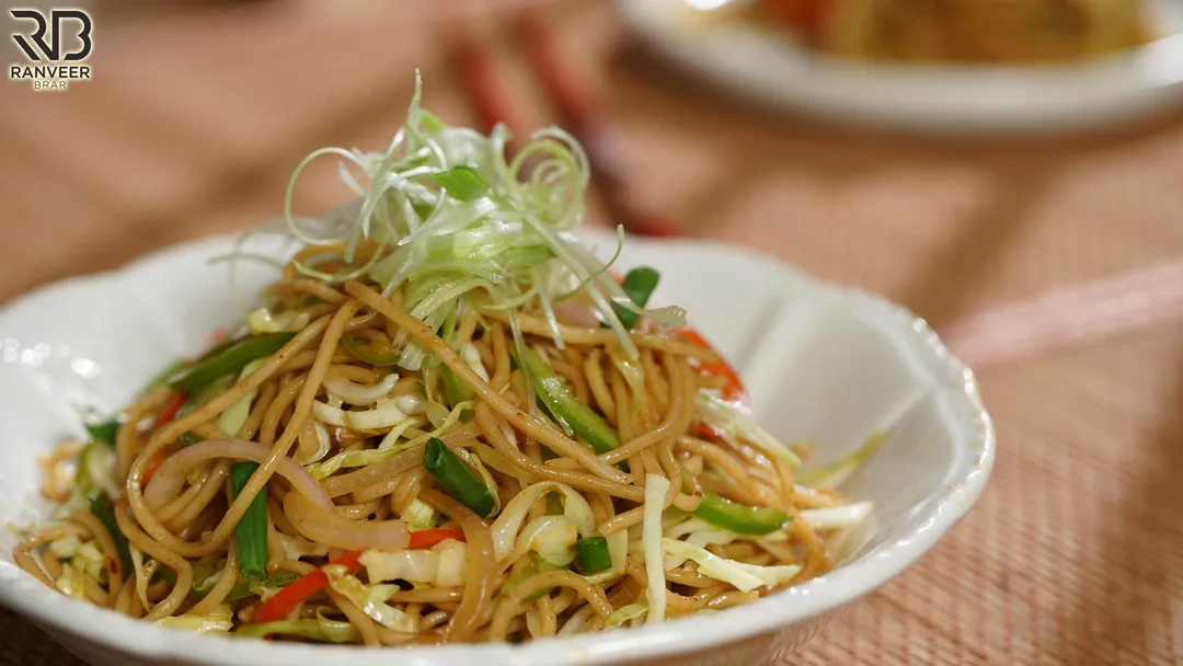 Post #2: Veg Chowmein Easy Recipe | वेज चाऊमीन बनाएं घर पर | Spicy Veg Noodles
